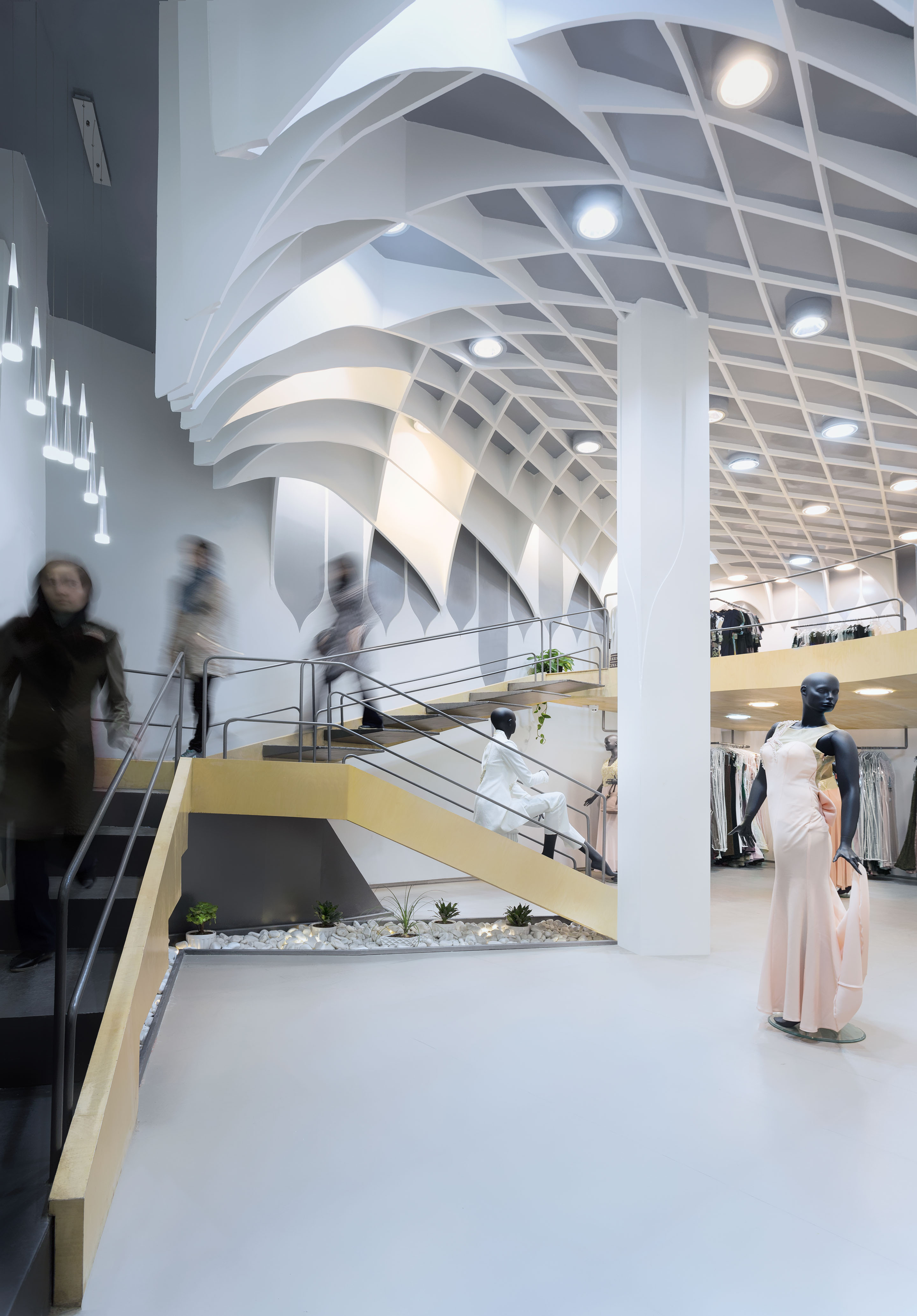 Maher Aparel Store Designed by Harmonic Trend [L]